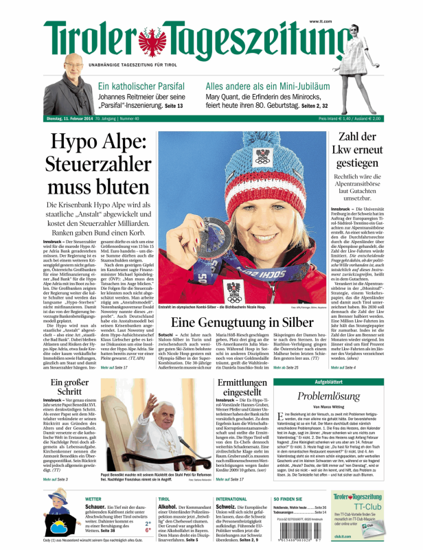 Die österreichische Skirennläuferin Nicole Hosp mit ihrer olympischen Silbermedaille.