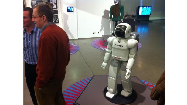Einblicke in die Ausstellung "Roboter. Mensch und Maschine?