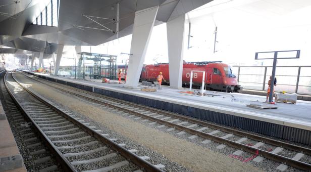 Wiener Hauptbahnhof in Teilbetrieb