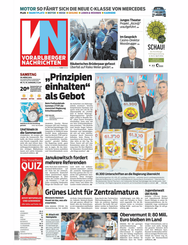 Werner Faymann, Michael Spindelegger und Gabriele Nußbaumer überreichen Unterschriften gegen Fracking.