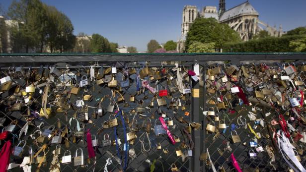 "Lovelocks": Wenn die Liebe ins Schloss fällt