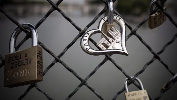 "Lovelocks": Wenn die Liebe ins Schloss fällt