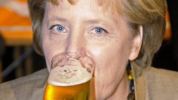 Österreich vor Deutschland - beim Bier trinken