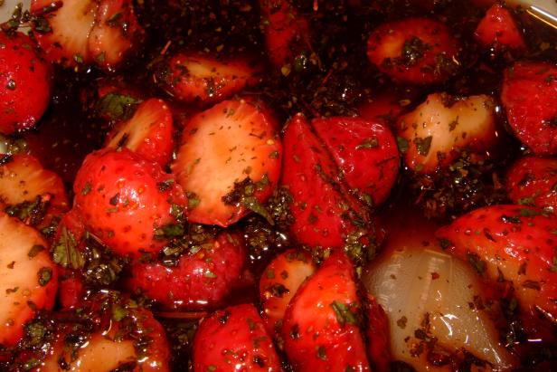Hier können Sie Erdbeeren selberpflücken