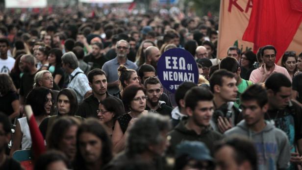 Griechen protestieren gegen Rechtsextremismus
