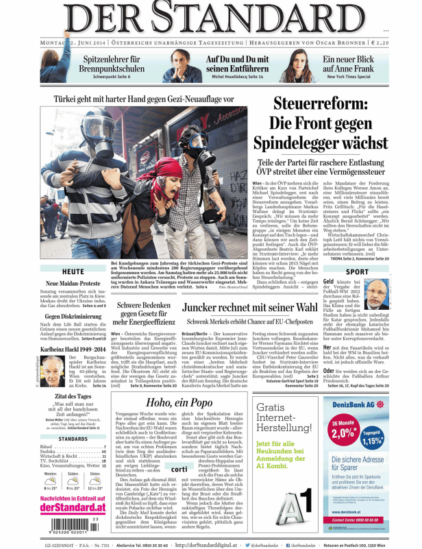 Eine Person in Schutzkleidung wird bei den Gezi-Protesten in der Türkei abgeführt.