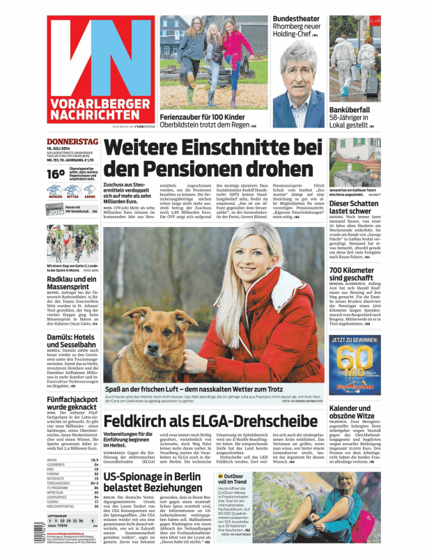 Julia aus Frastanz geht mit ihrer Hündin Cora am Galinasee spazieren.