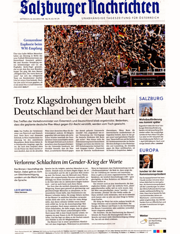 Jubelnde Menschen feiern die deutsche Fußballnationalmannschaft beim WM-Empfang in Berlin.