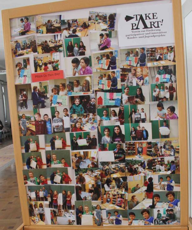 Eine Collage von Fotos zeigt Kinder bei verschiedenen Aktivitäten in Innenräumen.