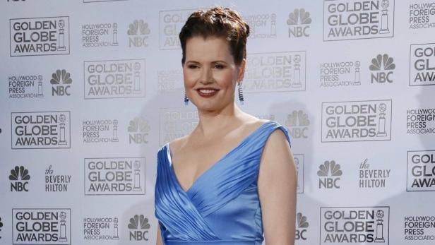 Geena Davis auf dem roten Teppich der Golden Globe Awards.