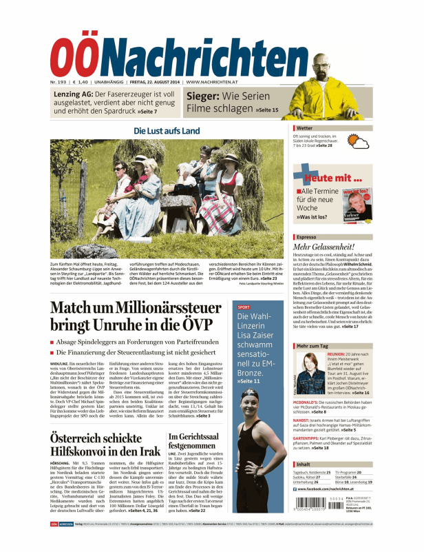 Besucher der „Landpartie“ in Steyrling sitzen im Grünen.