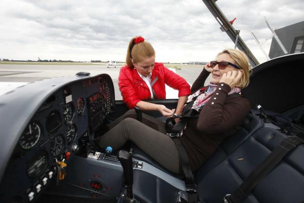 Im Flieger mit Gabriela Benesch