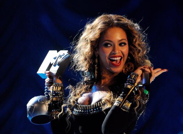 Bluffte Beyoncé bei der Nationalhymne?