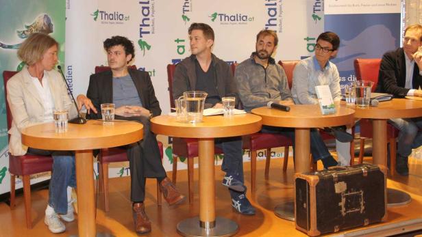 Theater, Ausstellung, Lesung, Diskussion