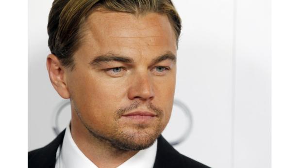 Porträt von Leonardo DiCaprio mit Anzug.