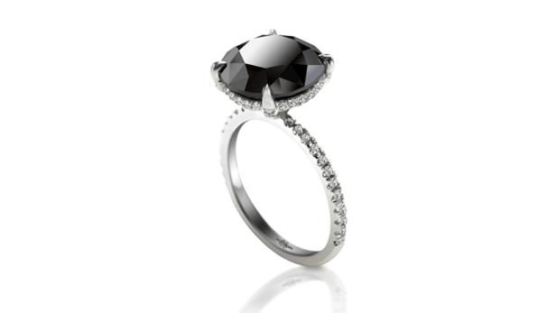 Einfach Schwarz: Carbonado-Diamanten