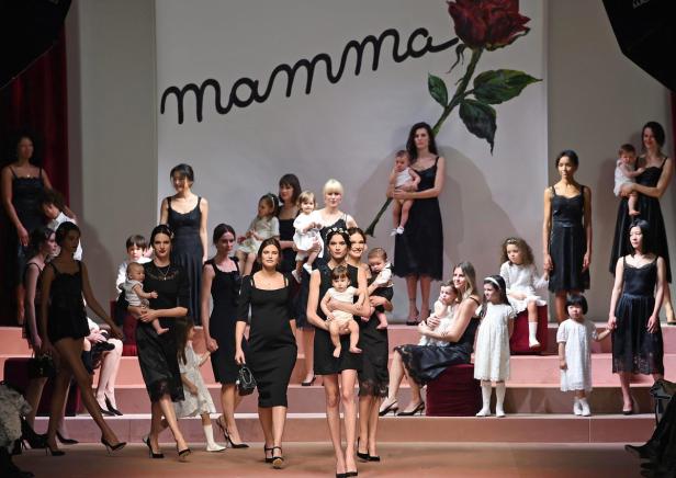 Viva la Mamma! Dolce & Gabbana feiert die Mütter