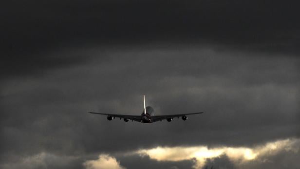 Haarrisse auf Airbus A380-Tragflächen