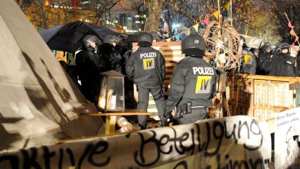 Stuttgart 21: Polizei räumt Protestcamp