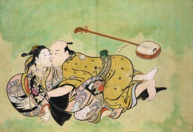 Ein japanischer Druck zeigt ein Paar in traditioneller Kleidung, das sich küsst, mit einer Shamisen im Hintergrund.