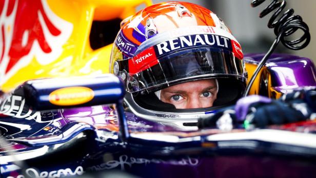 Sebastian Vettel im Cockpit seines Formel-1-Rennwagens.
