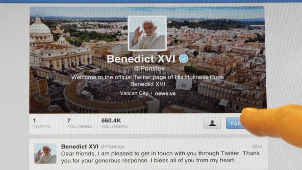 Päpstliches „Gezwitscher“: Benedikts Twitter-Homepage. Ein Screenshot des Twitter-Profils von Papst Benedikt XVI. mit Blick auf den Vatikan.