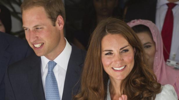 Kate und William mit Baby George und Hund