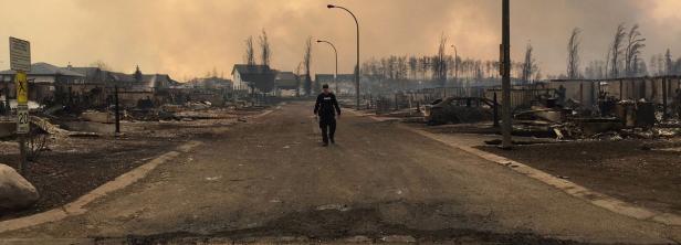 Waldbrände: Zehntausende Kanadier ausgeflogen