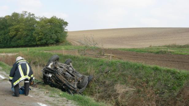 Räuber überschlug sich mit Fluchtauto