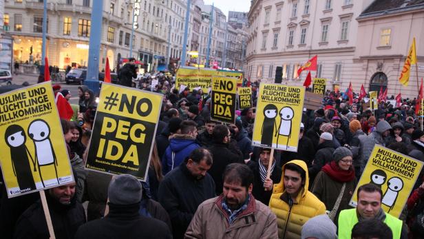 Pegida: Acht Anzeigen wegen Wiederbetätigung