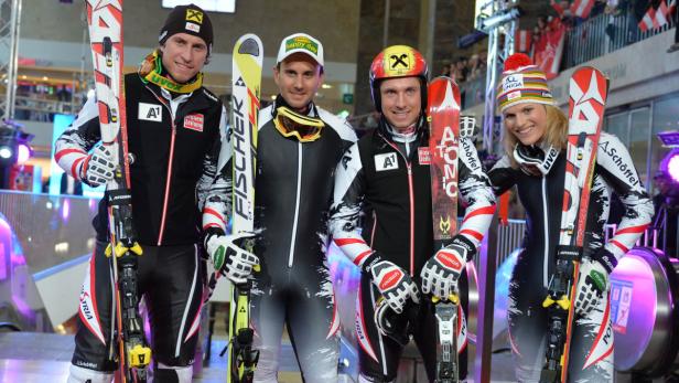 Skistars als Models am Westbahnhof