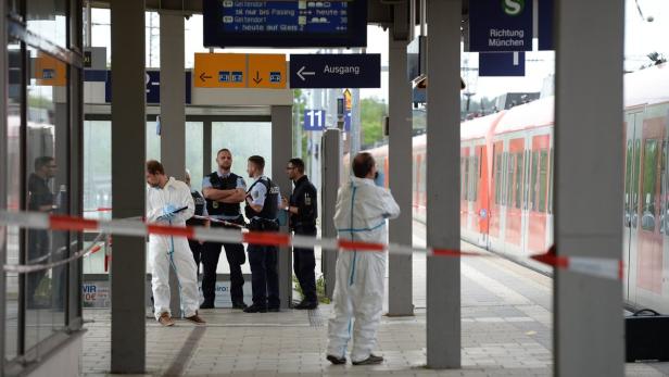 Messerattacke in Bayern: Ein Toter und drei Verletzte