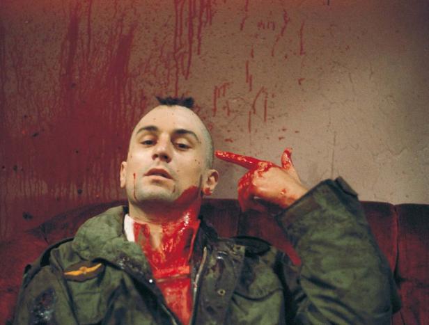 Robert De Niro als Travis Bickle in einer Szene des Films „Taxi Driver“.