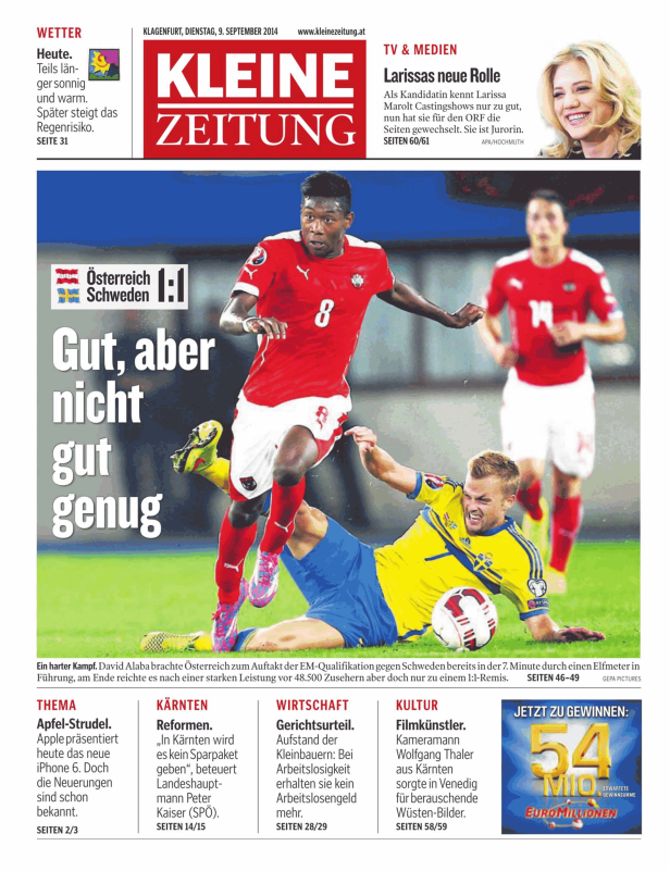 Ein Fußballspiel zwischen Österreich und Schweden, mit David Alaba im roten Trikot.