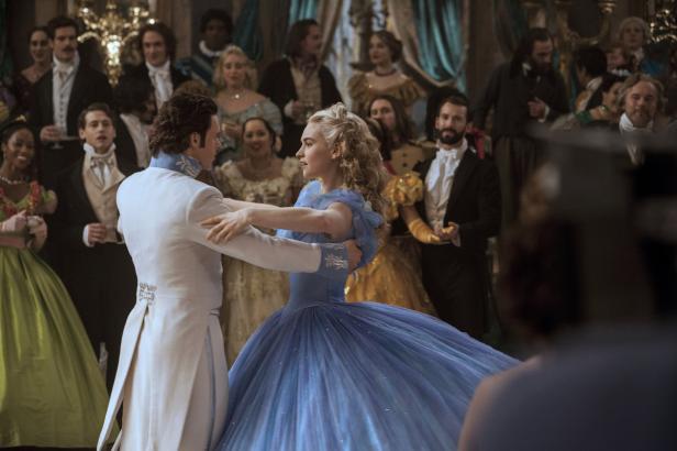 Lily James: Der märchenhafte Look des "Cinderella"-Stars