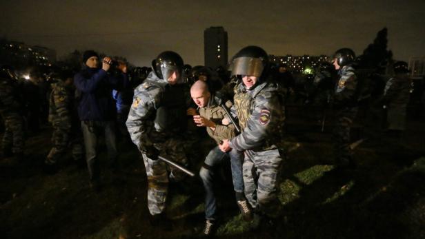 Russland: Rassismus - Ausschreitungen in Moskau