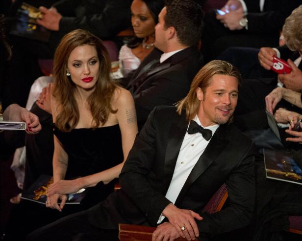 Jolie engagiert ihren Sohn als Filmassistenten