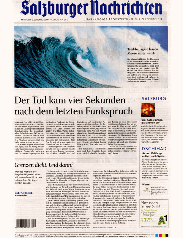 Eine große Welle bricht im Meer vor dem Hintergrund der „Salzburger Nachrichten“.