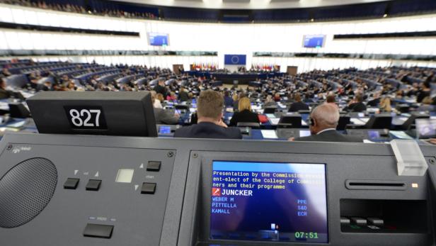Blick in den Plenarsaal des Europäischen Parlaments während einer Sitzung.