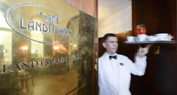 Bilder: Ein Blick ins Fotoarchiv des Café Landtmann