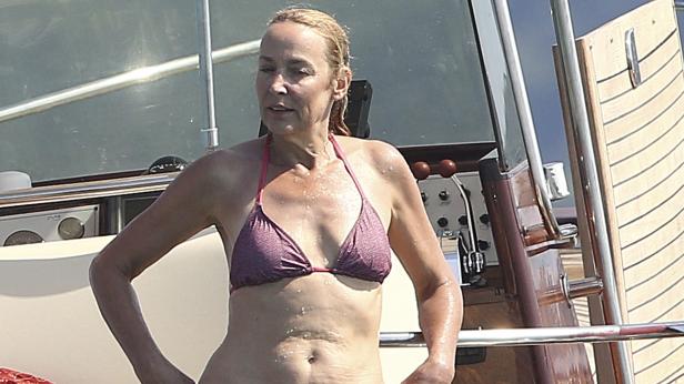 Ex-Model Jerry Hall zeigt sich im Bikini