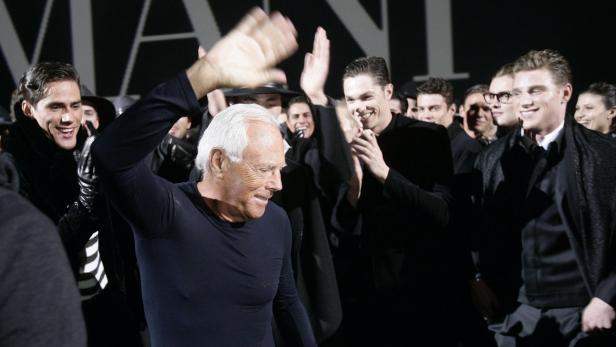 Emporio Armani: Düster mit einem Hauch French Chic