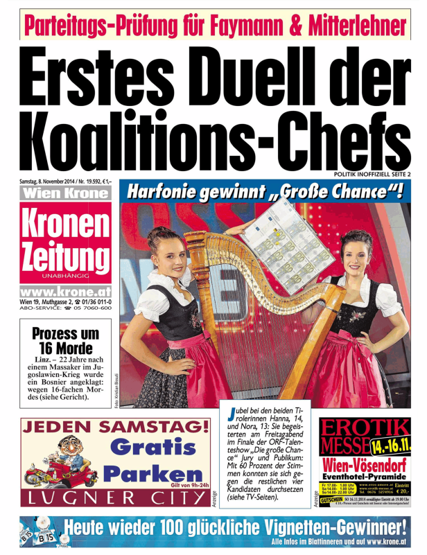 Die Tirolerinnen Hanna und Nora mit einer Harfe und einem Geldschein-Arrangement bei der ORF-Talenteshow „Die große Chance“.