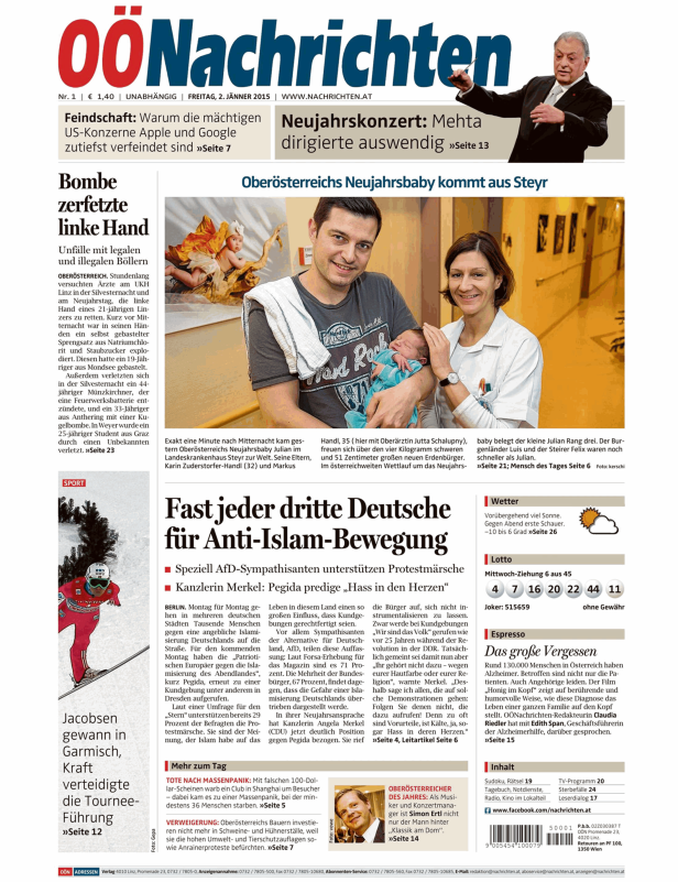 Oberösterreichs Neujahrsbaby Julian mit seinen Eltern und einer Ärztin im Landeskrankenhaus Steyr.