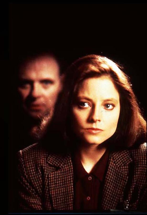 Jodie Foster und Anthony Hopkins in einer Szene aus dem Film „Das Schweigen der Lämmer“.