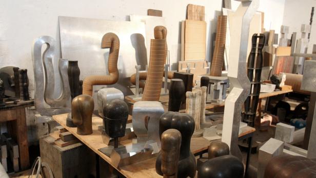 Griechisch-österreichischer Bildhauer Avramidis ist tot