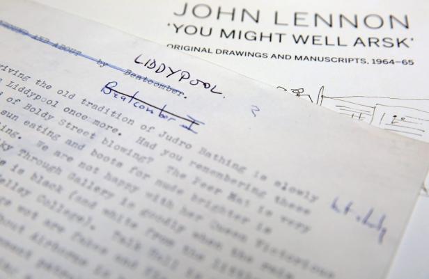 Ein Dokument mit dem Titel „John Lennon: You Might Well Arsk“ und handschriftlichen Notizen.