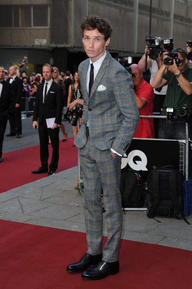 Eddie Redmayne auf dem roten Teppich bei einer GQ-Veranstaltung.