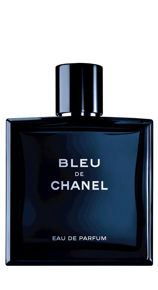 Eine Flasche „Bleu de Chanel“ Eau de Parfum.