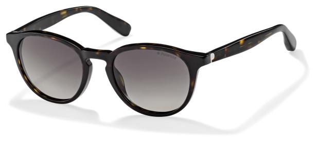 Eine braun gemusterte Sonnenbrille der Marke Polaroid mit grau getönten Gläsern.